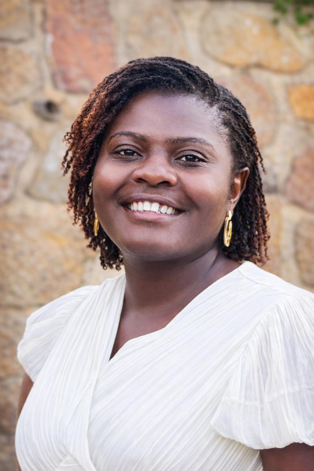 Mughanda Josephine, Lingala instructor